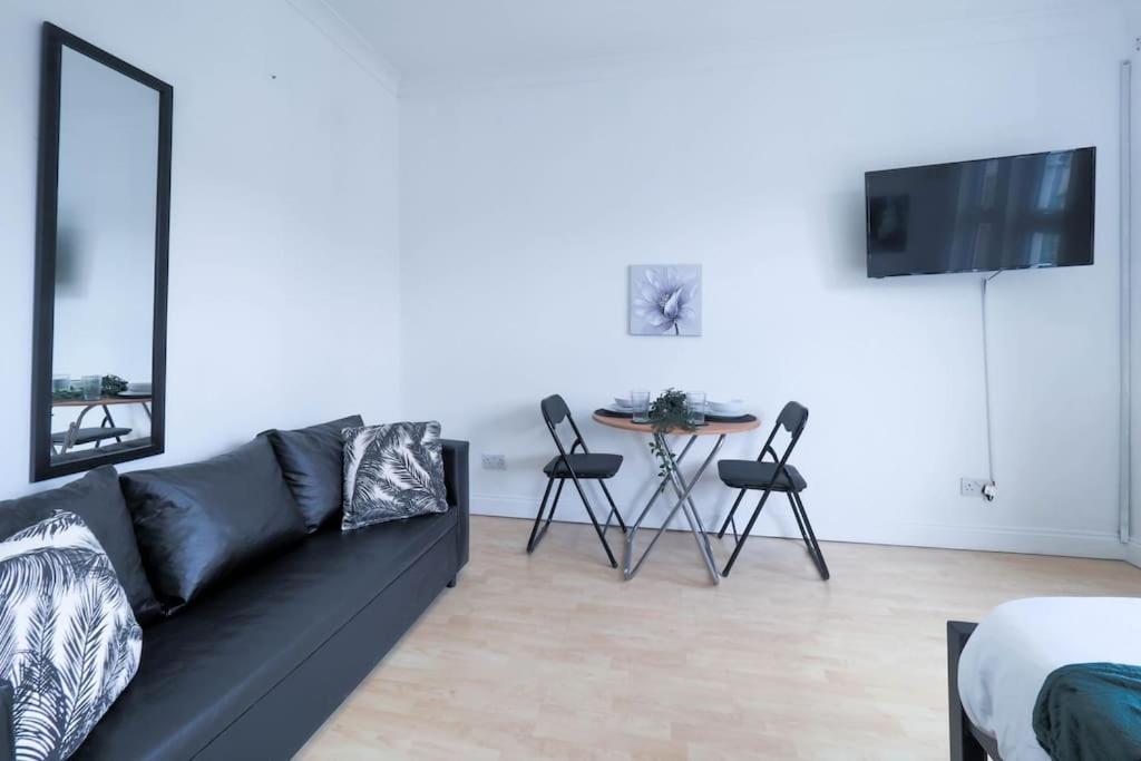 S5 Full In Kilburn With Kitchen Zone 2 * Londres
